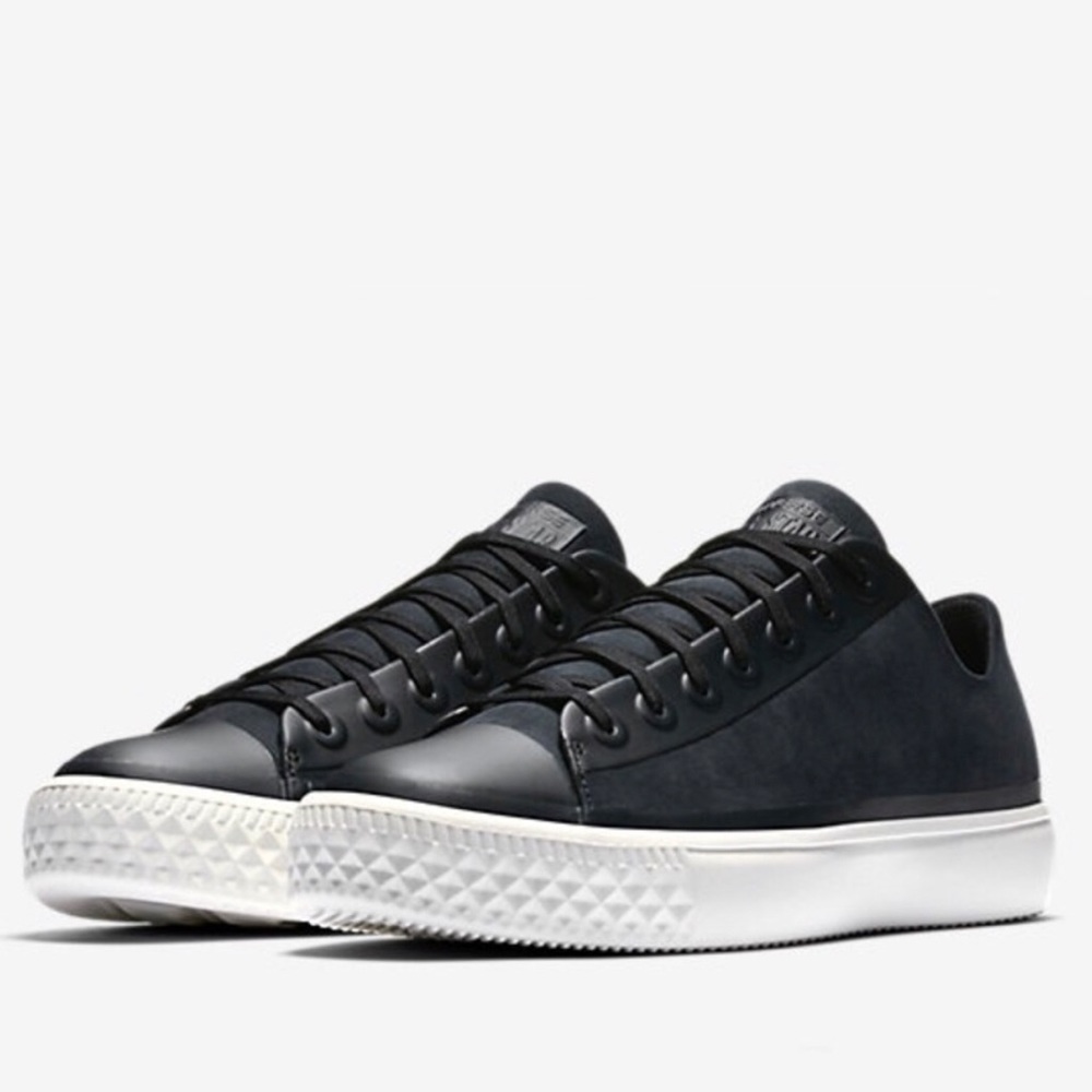 Converse Low Modern lace up sneakers
